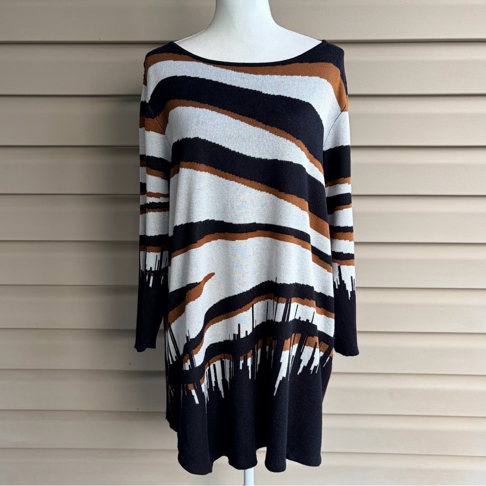 •Ruby Rd.• Abstract Asymmetrical Tunic Length Sweater - Size 1X